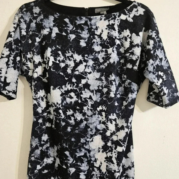 Vince Camuto Abstract Print Sheath Dress - Picture 4 of 6